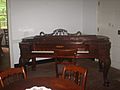 Grand piano in Block-Catts House IMG 1490