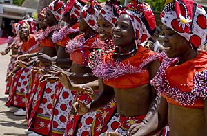 Kenya dancing (10706364576)