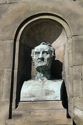 Bust of Philippe Pinel on the Pinel Memorial, Royal Edinburgh Hospital