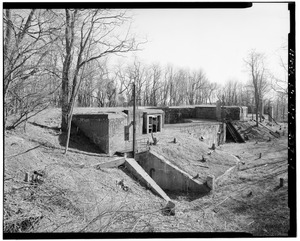 Looking southwest - Forth Wadsworth Battery Richmond, Fort Wadsworth, Staten Island, New York, New York County, NY HAER NY,43-ROSE,2-1
