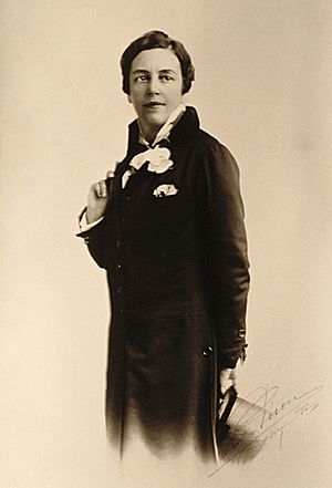 Romaine Brooks portrait, circa 1910