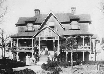 Mistletoe Villa circa 1895.jpg
