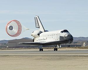 STS-126 Endeavour landing