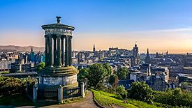 Skyline of Edinburgh.jpg