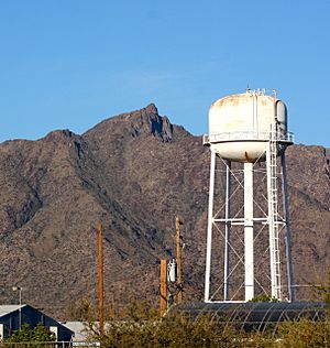 Gila Crossing AZ - water tower.jpg