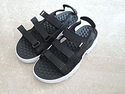 Nikko black sandal