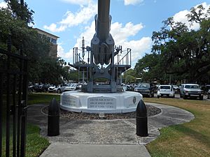 Spanish-American War Cannon; Univ of Tampa-2