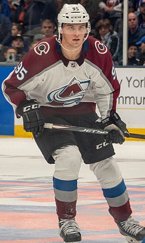 Andre Burakovsky playing with the Avalanche vs Islanders on January 6, 2020 (Quintin Soloviev)