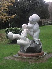 Family group sculpture