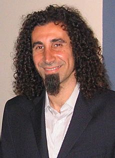 Serj Tankian 2006 (cropped)