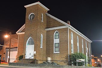 Farmville First Baptist Church.jpg