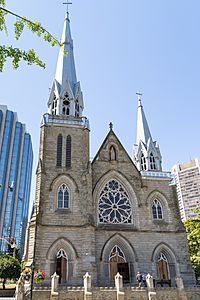 Holy Rosary Cathedral Vancouver (29785801877).jpg