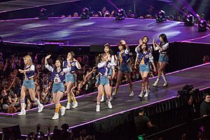 Twice live at KCON 2016 Los Angeles 20160731-P1010668 (28689194454)