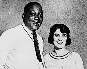 Jack Johnson and wife Lucille LCCN98510494 (cropped 2)