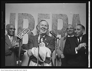 Lester Pearson at election campaign event (50540638661)