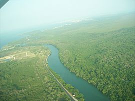 Belize River - panoramio