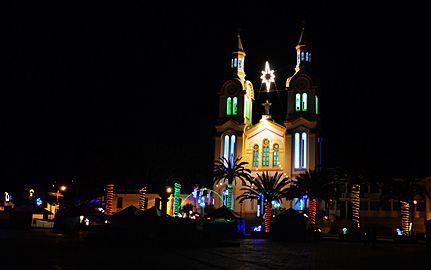 Iglesia en navidad en el municipio de Boavita