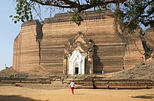 Mingun-Pagoda-Myanmar-01