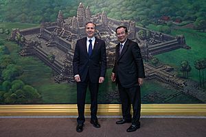Secretary Blinken Meets with Cambodian Prime Minister Hun Sen in Cambodia (52261951117)