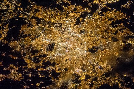 ISS-35 Night image of Paris, France
