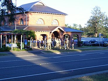 Old-Greta-Courthouse-ANZAC-Day-2004.jpg
