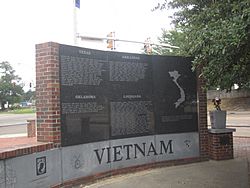 Vietnam Memorial, Texarkana, TX IMG 6390
