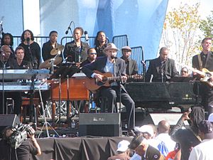 20111016 James Taylor at the MLK Memorial dedication concert