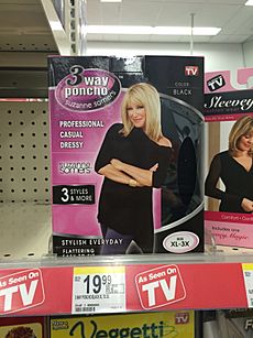 Suzanne Somers 3 way poncho at Walgreens in downtown Palo Alto, CA