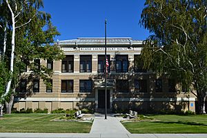 Blaine County Courthouse in Chinook