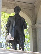 Cambridge Civil War Memorial - Lincoln statue.JPG