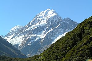 Aoraki-Mount Cook from Hooker Valley