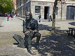 John Cabot statue, Bristol, England arp