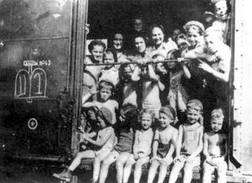 Kastner train passengers from Bergen-Belsen to Switzerland, 1944