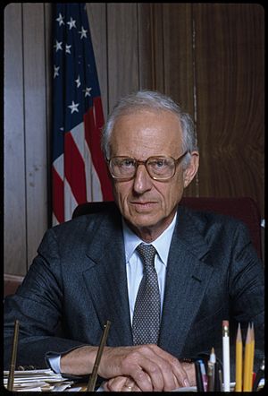 Robert Morgenthau, Manhattan district attorney, formerly a Dewey associate (10).jpg