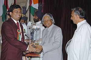 The President Dr. A.P.J. Abdul Kalam presenting the Arjuna Award -2005 to Shri Surya Shekhar Ganguly for Chess, at a glittering function in New Delhi on August 29, 2006