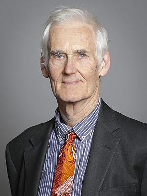 Official portrait of Lord Hunt of Chesterton crop 2, 2019.jpg