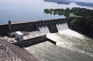 Douglas Dam - Tennessee 001.jpg