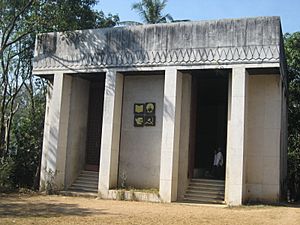 Thakin Kodaw Hmaing Mausoleum