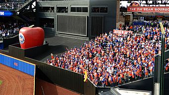 The 7 Line Army Celebrating the Mets Opening Day Victory (33784698436)