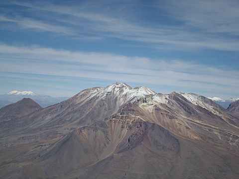 Vista del Chachani desde la cima del Misti (2069013622)