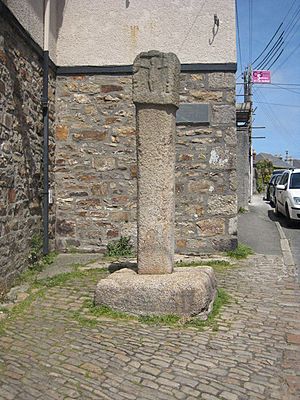 Ancient cross in St Erth - geograph.org.uk - 1331234