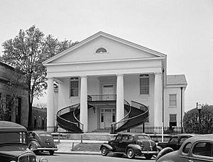 Fairfield County Courthouse, Congress & Washington Streets, Winnsboro (Fairfield County, South Carolina)
