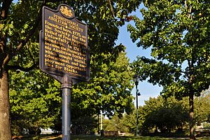 Pennsylvania Abolition Society Historical Marker at S Front near Walnut Sts Philadelphia PA (DSC 4606)