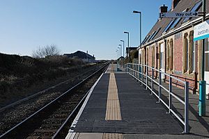 Raised platform at Aberdyfi station - geograph.org.uk - 1704194