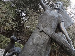 Estatua de Dolores Olmedo Patiño, Museo Dolores Olmedo, Ciudad de México