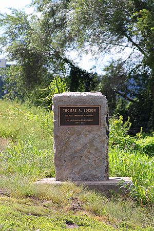 Thomas Edison monument on Packers Island