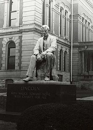 Looking south east at The Lincoln Monument of Wabash, Indiana by Charles Keck. Photo from the SIRIS web page.