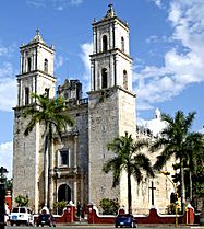 Valladolid, Yucatan church.jpg