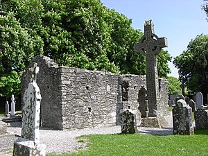 Croix celtique et chapelle