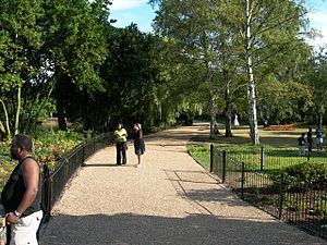 Path in Dulwich Park - geograph.org.uk - 203767